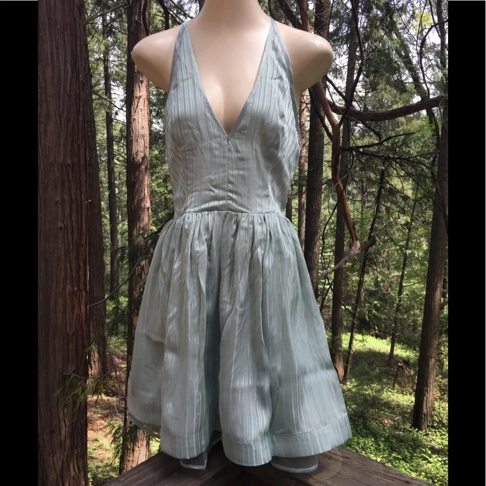 Bebe palest pastel mint green, lace panel backed halter dress - Picture 14 of 14